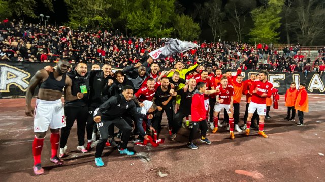 Новият футболен сезон у нас ще започна доста по рано от