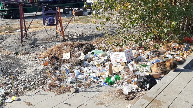 Живеещи в Кърджали сигнализираха в платформата на за няколко незаконни