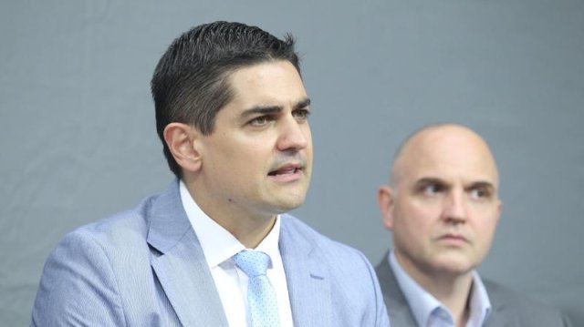 Досегашният министър на младежта и спорта Радостин Василев направи равносметка