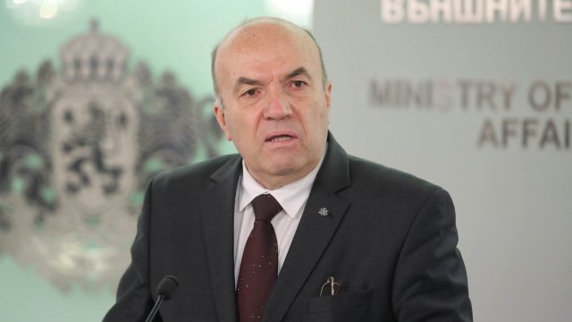 Министърът на външните работи Николай Милков е информирал колегите си