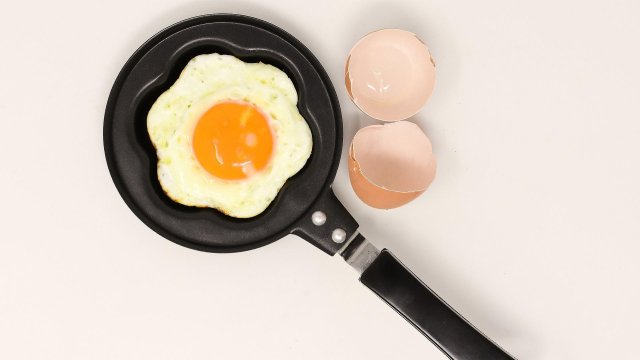 Яйцата са пълноценна храна богата на важни за организма микроелементи Все