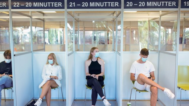 Норвежките власти отменят всички ограничителни мерки свързани с Ковид 19 при