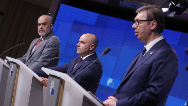 Република Северна Македония отхвърли предложението на френското председателство за вдигане