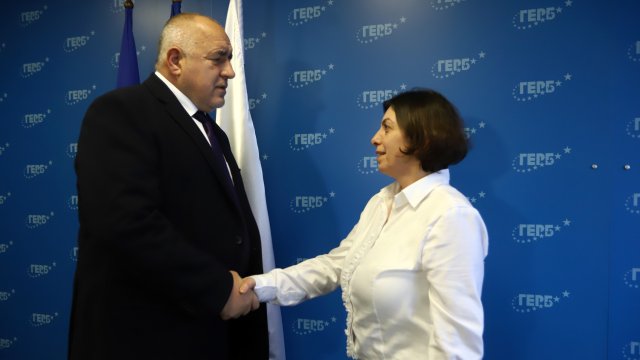 Лидерът на ГЕРБ Бойко Борисов се срещна с майката на