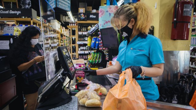 С приближаването на празниците се очаква поскъпване и на бирата