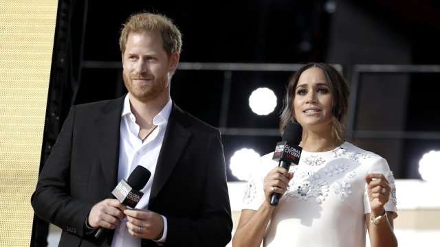 Бившата кралска двойка Меган и Хари си е тръгнала