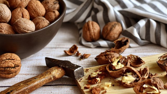 Орехите са богат източник на полиненаситени мастни киселини 70