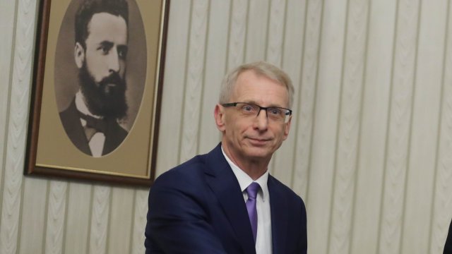 При когото и да отиде третият мандат ние бихме се