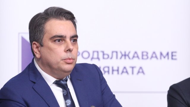 Финансовият министър Асен Василев заяви че ако не се съберат