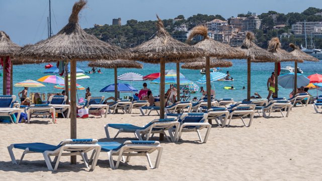 Очаква се 9 млн души с милион и половина повече