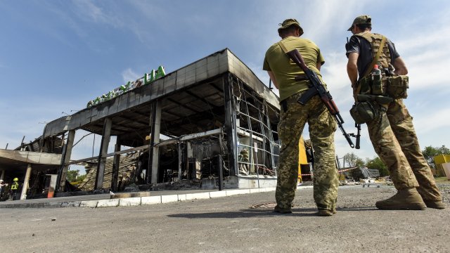 Територията на Лисичанската петролна рафинерия е изцяло превзета от съюзническите