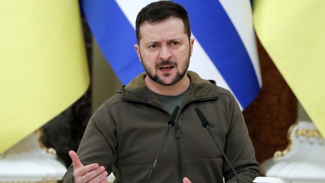 Президентът на Украйна Володимир Зеленски разкритикува иранските оръжейни доставки за