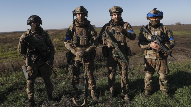 Франция ще приеме на своя територия до 2000 украински войници