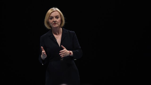 Министърът на външните работи на Великобритания Лиз Тръс претендент за