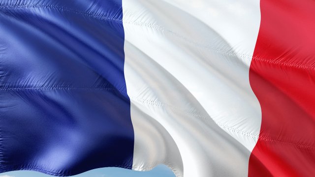 Френски град сменя името си за една година от мъжки