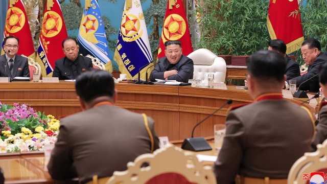Северна Корея ще разшири и засили военните учения за да