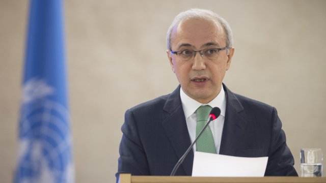 Турският президент Реджеп Ердоган внезапно смени финансовия си министър на