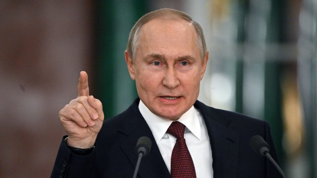 Руският президент Владимир Путин загуби хладнокръвие по време на първото заседание