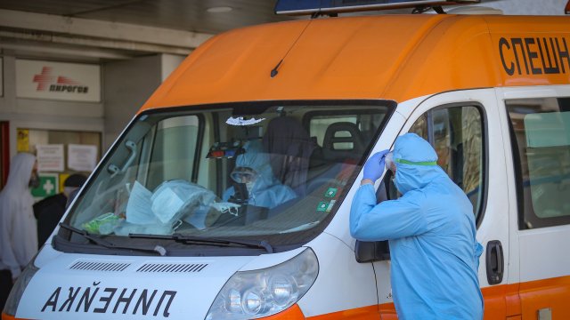 Починалите лица в България от началото на пандемията при които