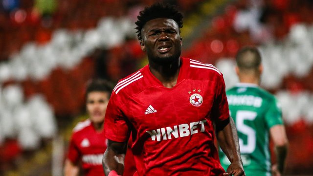 Aгентът на Жорди Кайседо от ЦСКА Ернан Банято съобщи