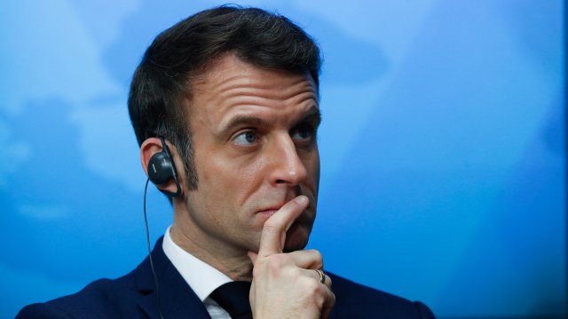 Френският президент Еманюел Макрон обяви тази вечер официално кандидатурата си