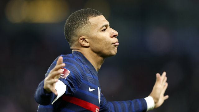 Той добави четвърто попадение на сметката си за да оформи