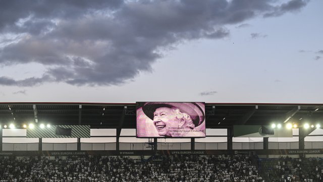 Футболните управници в Англия получиха критики за решението всички събития