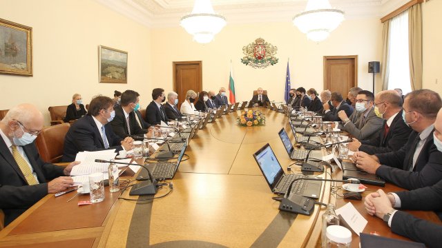 По инициатива на служебния премиер Гълъб Донев в Деня на