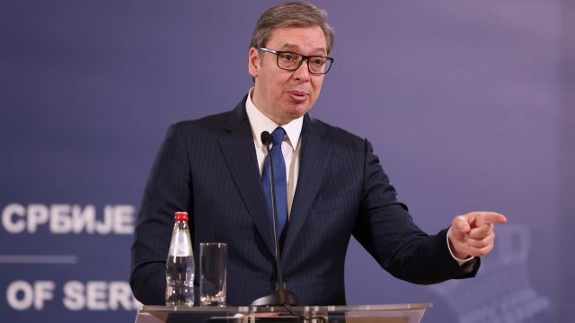 Сърбия може да разчита само на себе си в случай