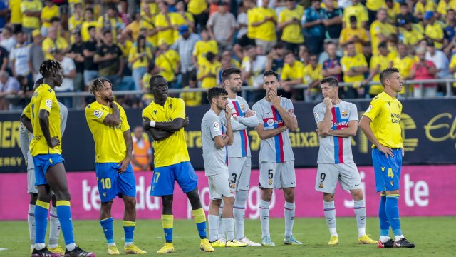 Двубоят между Кадис и Барселона беше прекратен в края при