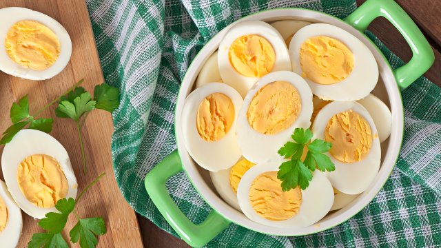 Яйцата са едни от най здравословните храни Въпреки противоречивата си слава