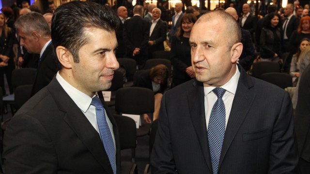 Със своите изказвания от Брюксел президентът Румен Радев си позволи