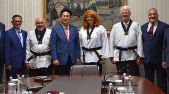 Вицепрезидентът на Република България Илияна Йотова получи 8 и почетен Дан