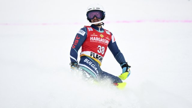 Най добрият настоящ български скиор алпиец Алберт Попов даде 18 о време в
