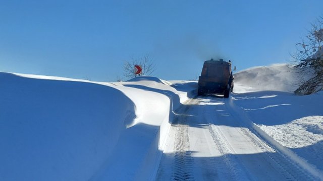 Започна разчистването на Троянския проход път II 35 Троян –