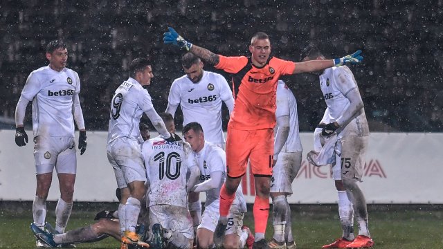 Стадионът на Славия вече официално се казва Александър Шаламанов Промяната е