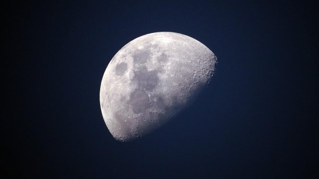 Китай определи предупреждението на НАСА че може да превземе Луната