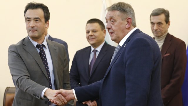 Български пощи ЕАД и синдикатите подписаха споразумение за увеличение на