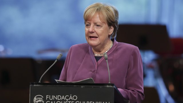 Бившият германски канцлер Ангела Меркел обяви че не съжалява за