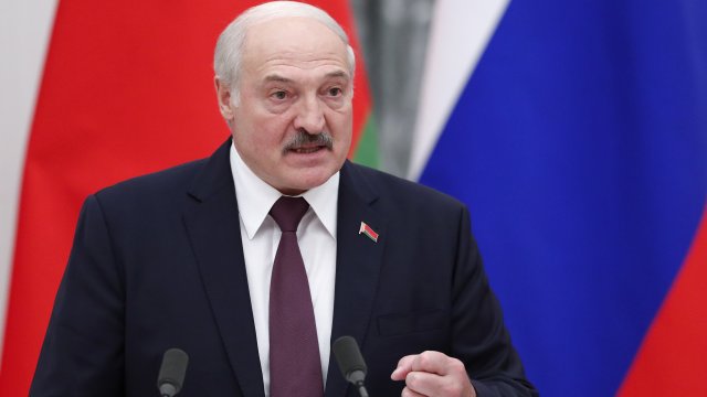 Лукашенко каза пред списание "Национална отбрана“, че се нуждае от