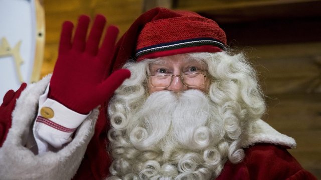 Тази вечер започва дългата обиколка на Дядо Коледа по света