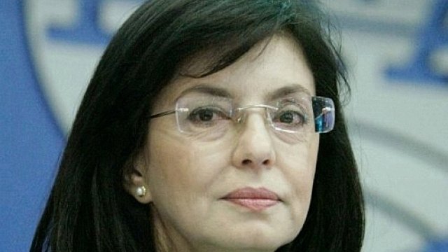 Само 1% от ромчетата достигат до XII клас