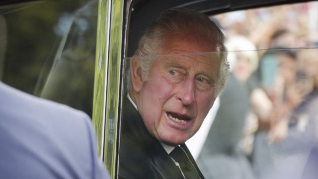 Преди минути крал Чарлз проведе първата си лична аудиенция с премиера