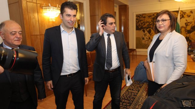 Новата парламентарна сесия след великденската ваканция започва с две заседания