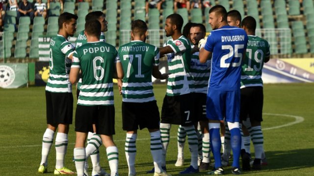 Отборът на Черно море се изкачи поне временно на първото