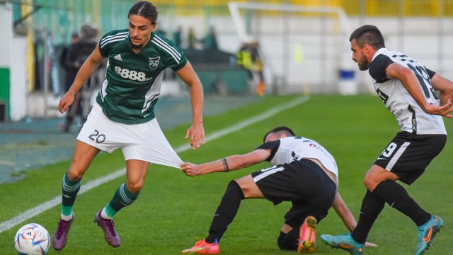 Отборите на Пирин Благоевград и Локомотив Пловдив завършиха наравно 0 0