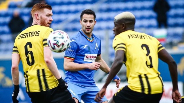 Левски победи с 2 0 Ботев Пловдив в дербито от 18 ия