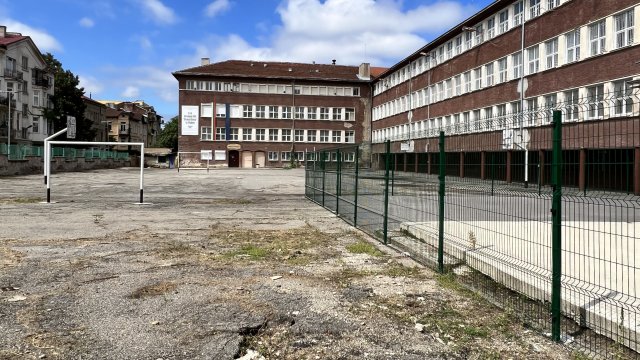 Преди началото на учебната година в платформата на получихме запитване