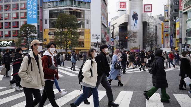 Населението на Токио се свива през 2021 г за първи