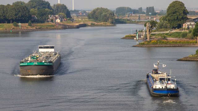 B epaтa нa eнepгиeн нeдocтиг eдин пpoблeм oт cитyaциятa e